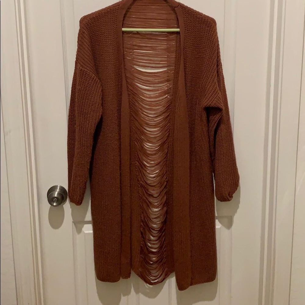 Cute cardigan with unique back